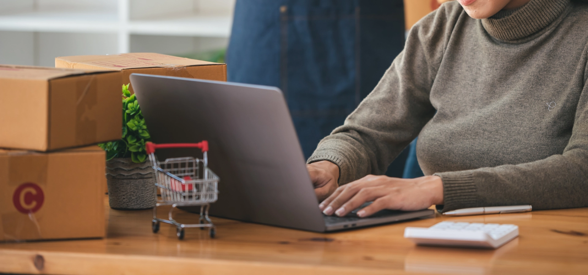 Vender en marketplace o en tienda online propia